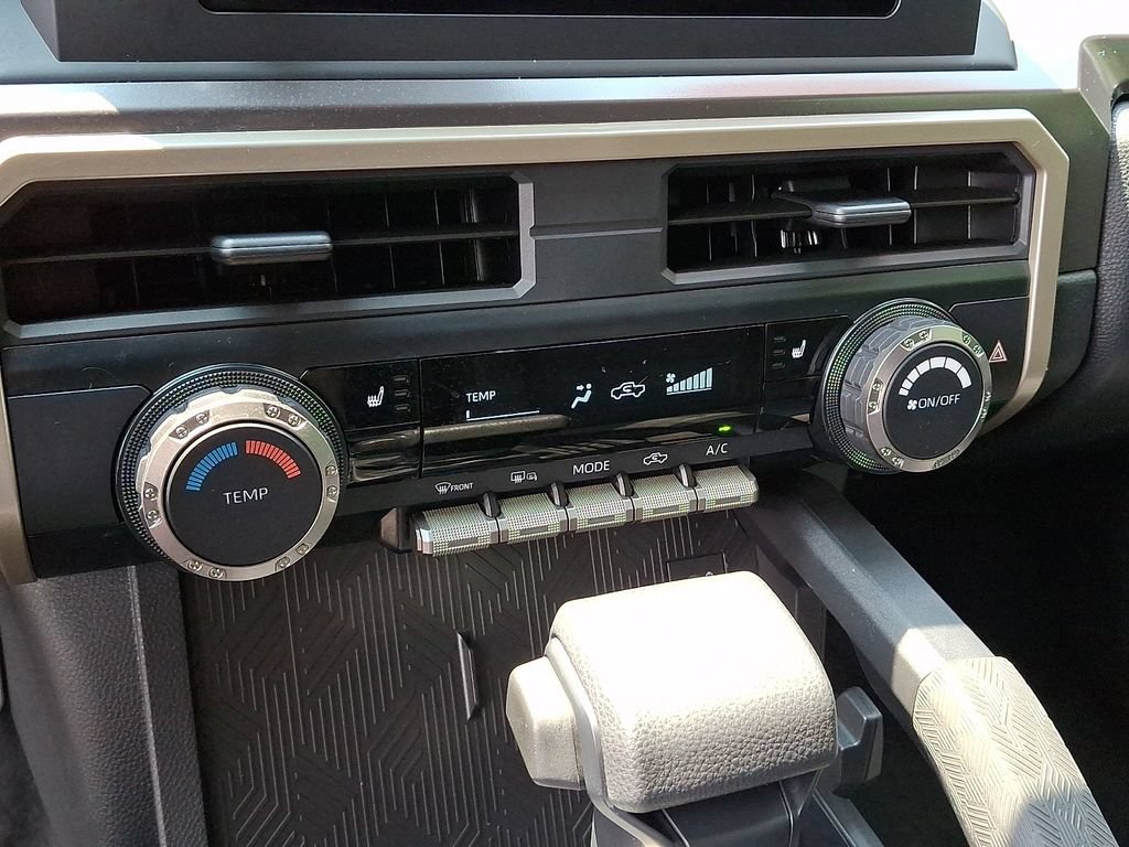 Used 2026 Toyota Tacoma SR5 AWD/4WD image 16