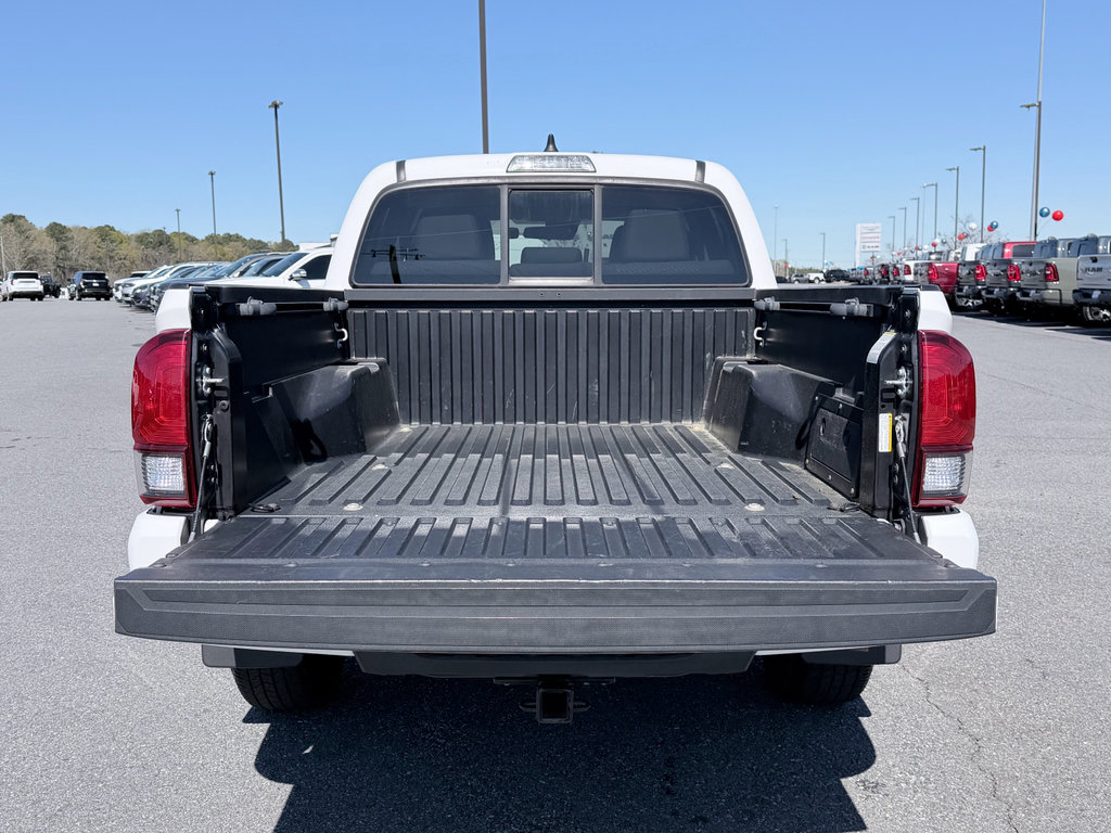 Used 2021 Toyota Tacoma SR w/ SR Convenience Package image 9