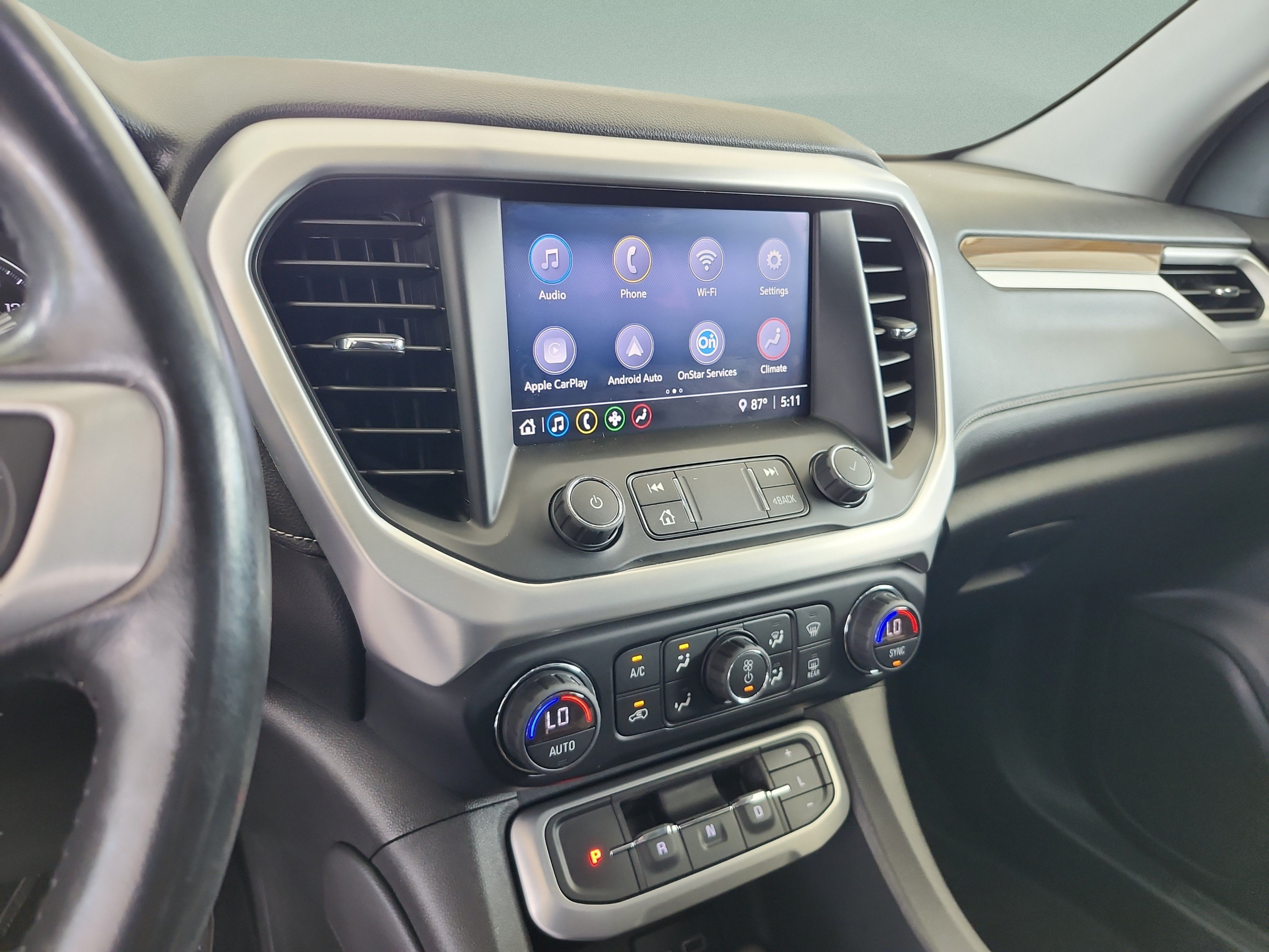 Used 2020 GMC Acadia SLE w/ Driver Convenience Package FWD image 12