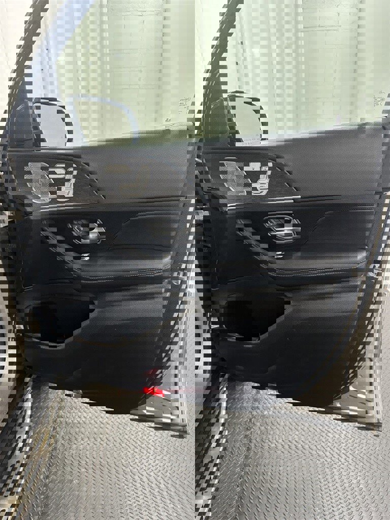 Used 2020 Mercedes-Benz GLE 350 4MATIC image 41