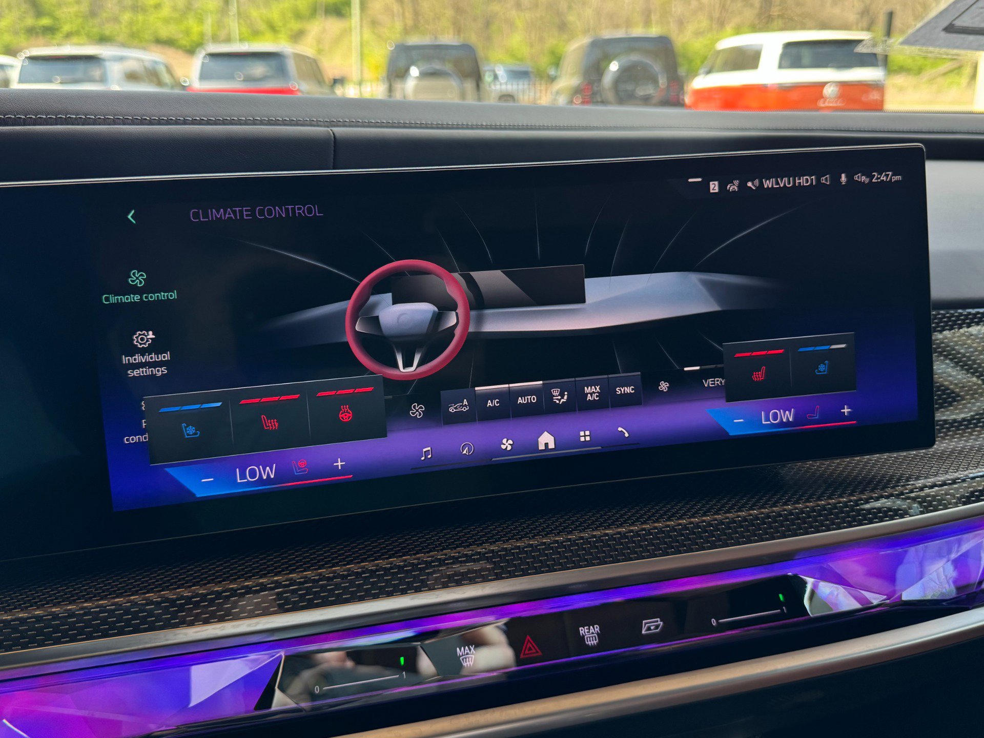Used 2025 BMW i7 eDrive50 w/ Executive Package image 68