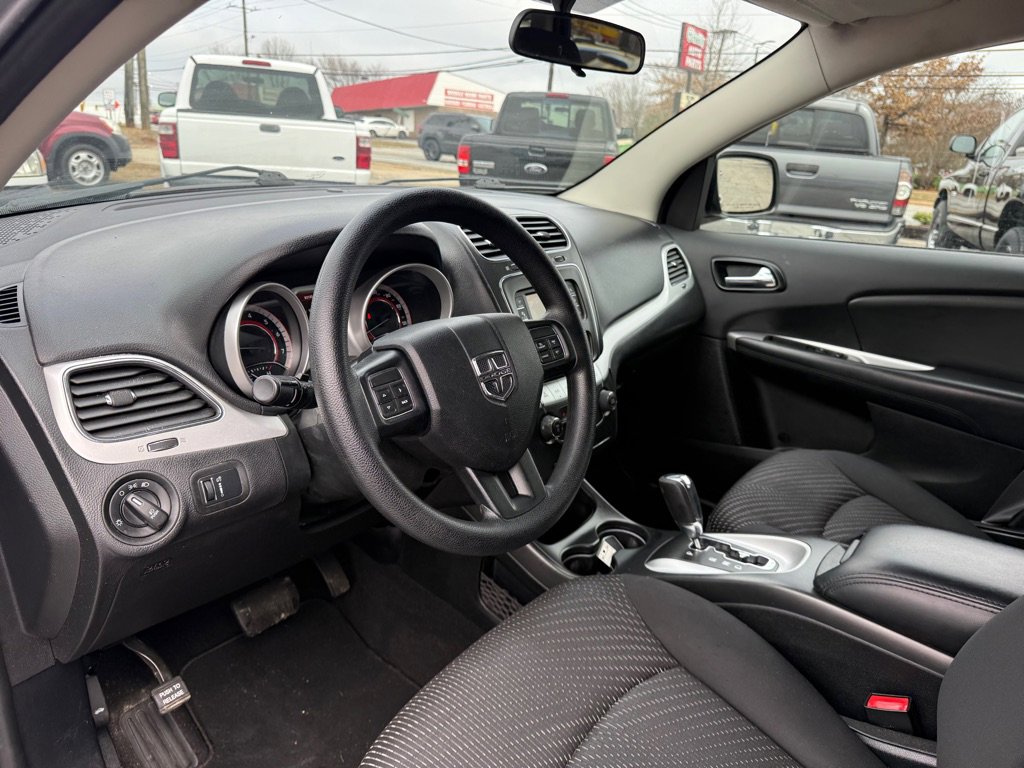 Used 2016 Dodge Journey SXT w/ Comfort/Convenience Group FWD image 10