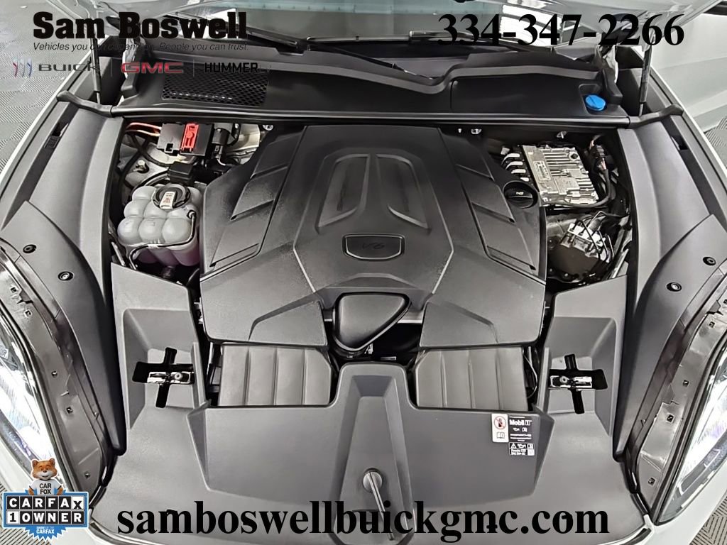 Used 2025 Porsche Cayenne Coupe image 43