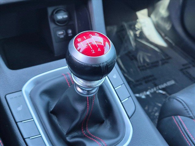 Used 2018 Hyundai Elantra GT Sport FWD image 14