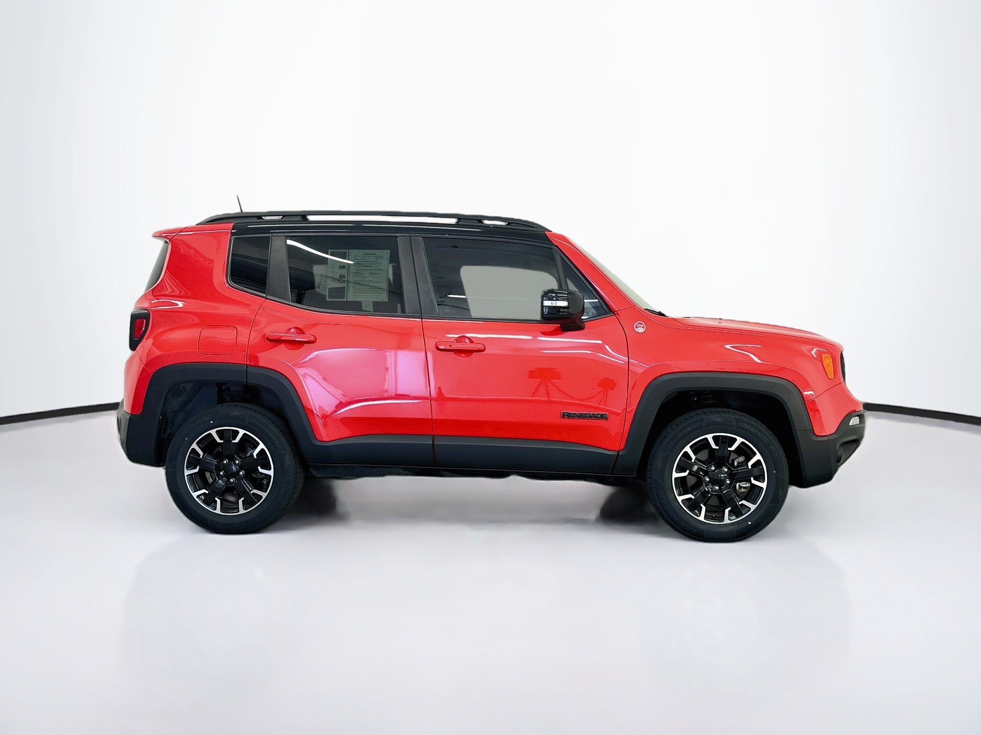 Used 2023 Jeep Renegade Trailhawk AWD/4WD image 10