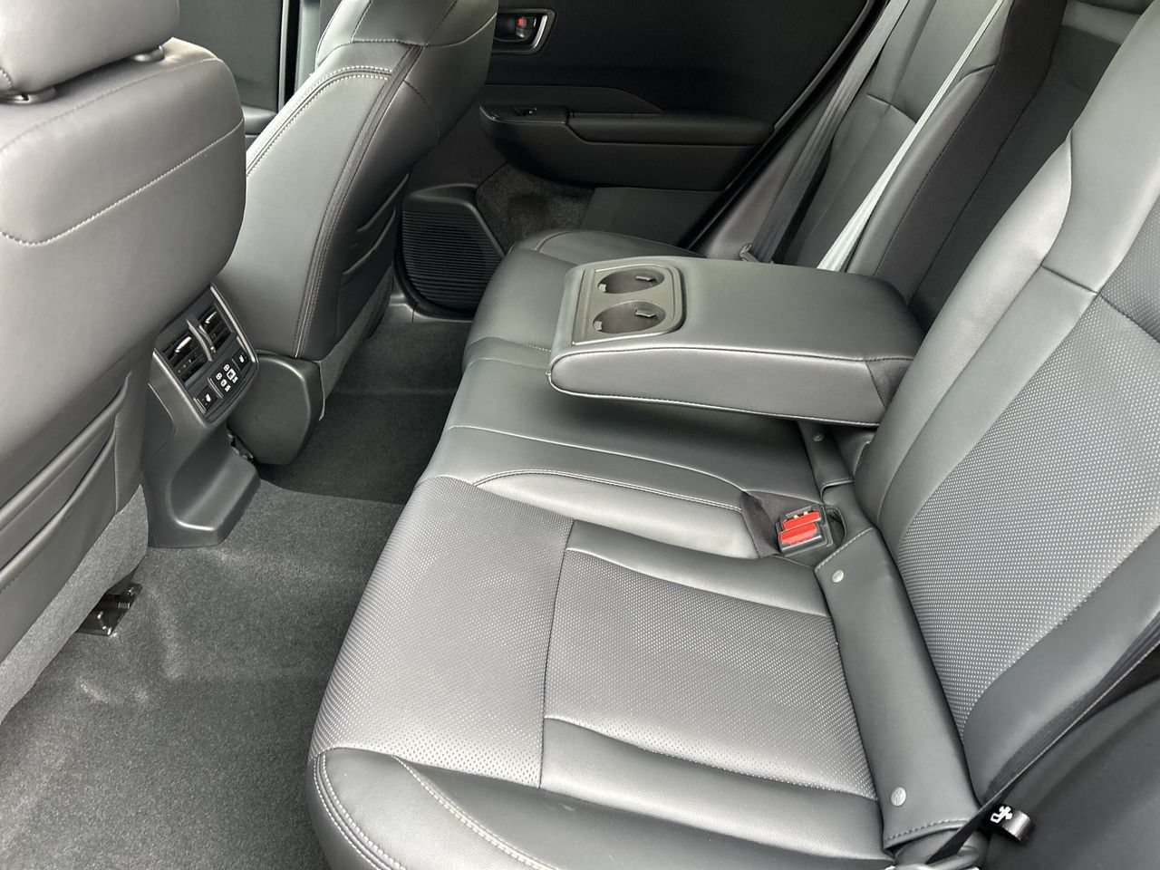 New 2026 Subaru Outback Limited AWD/4WD image 13