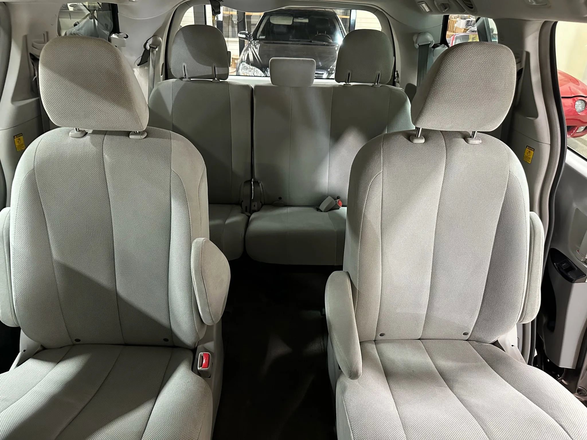 Used 2012 Toyota Sienna image 43