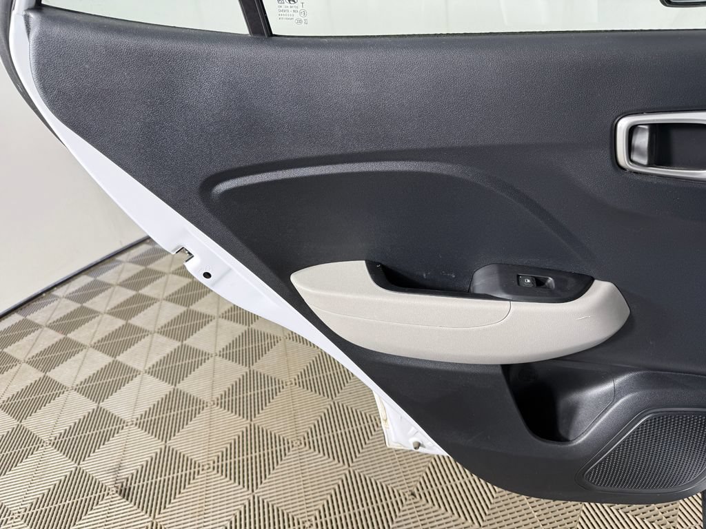 Used 2021 Hyundai Venue SEL w/ Premium Package FWD image 22