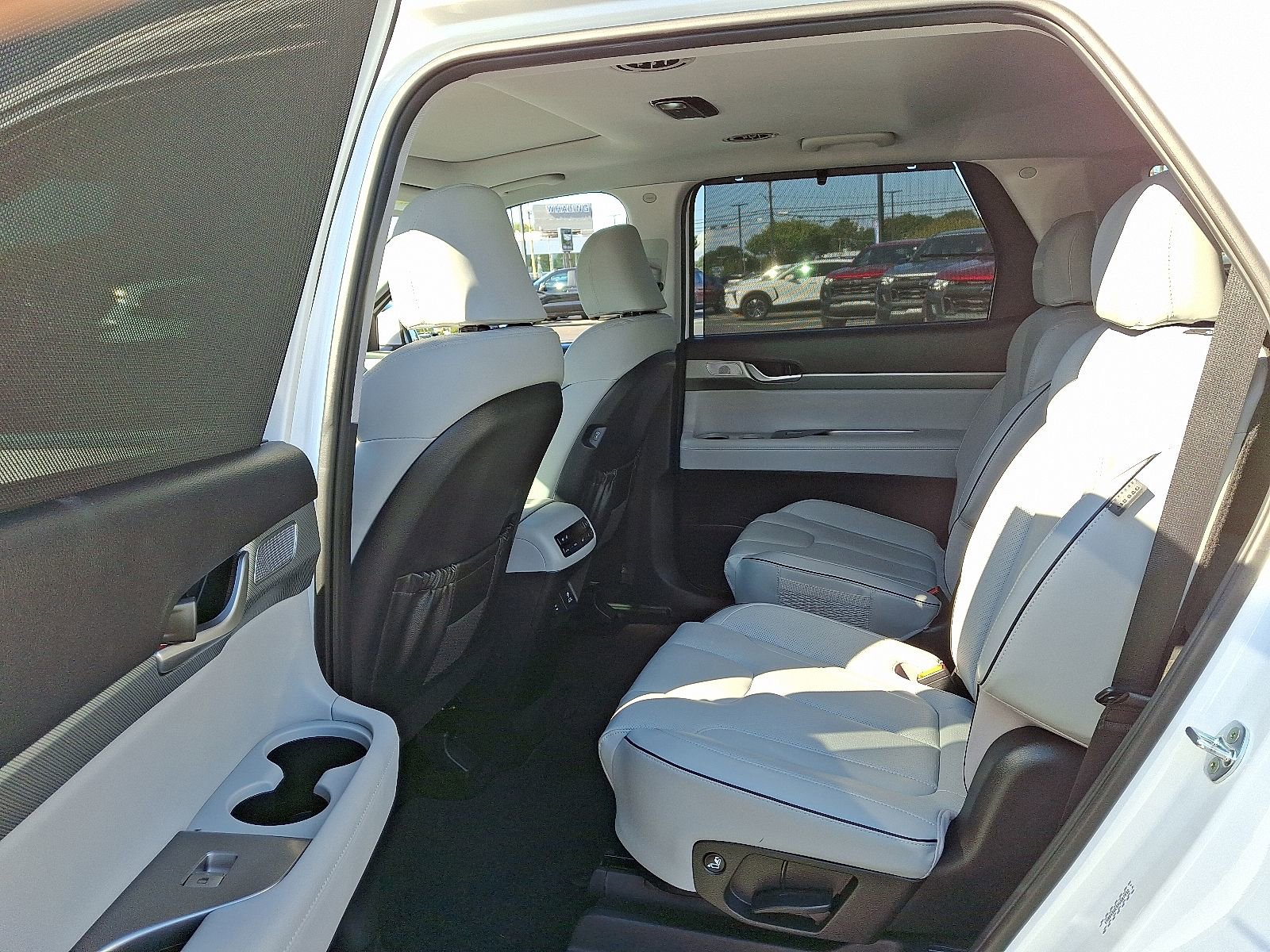 Used 2023 Hyundai Palisade SEL w/ Premium Package image 9