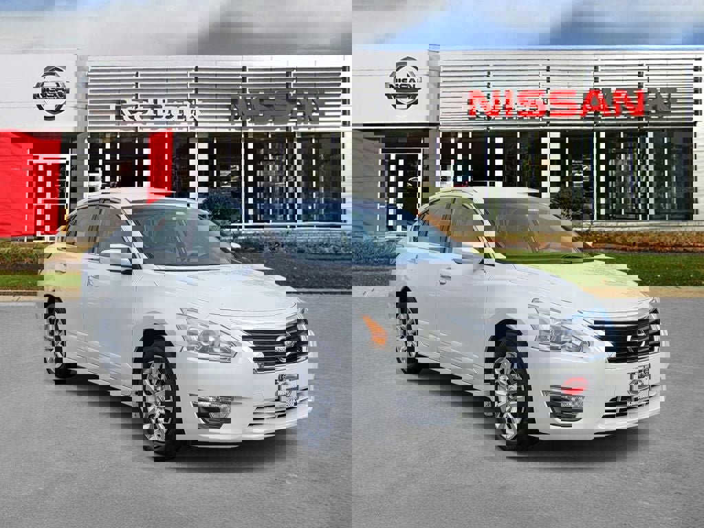 Used 2015 Nissan Altima 2.5 S w/ Power Driver Seat Package