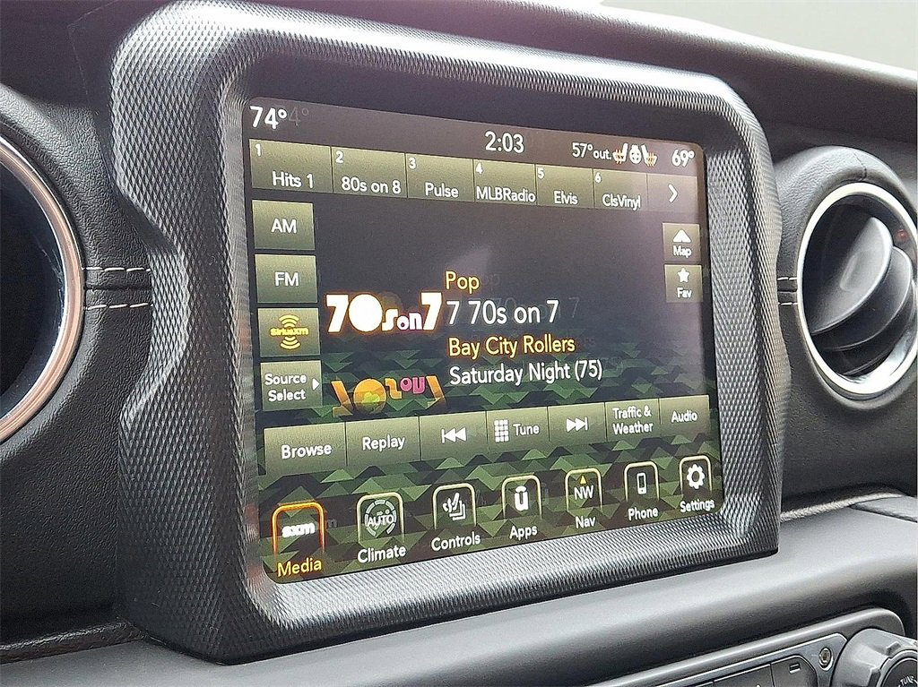 Used 2022 Jeep Wrangler Unlimited Sahara w/ Cold Weather Group image 18