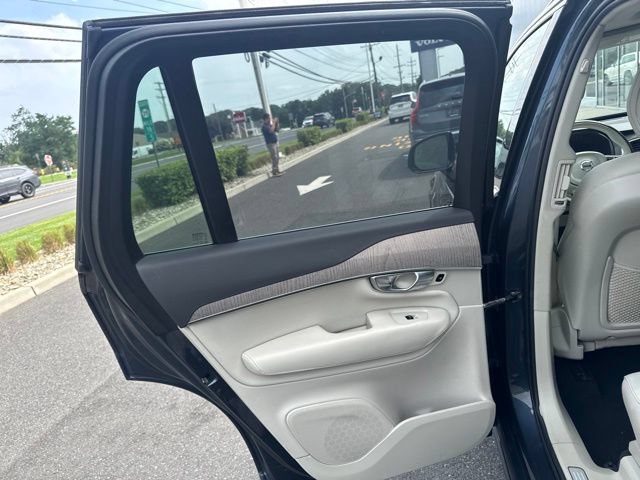 Certified 2023 Volvo XC90 B6 Plus AWD/4WD image 15