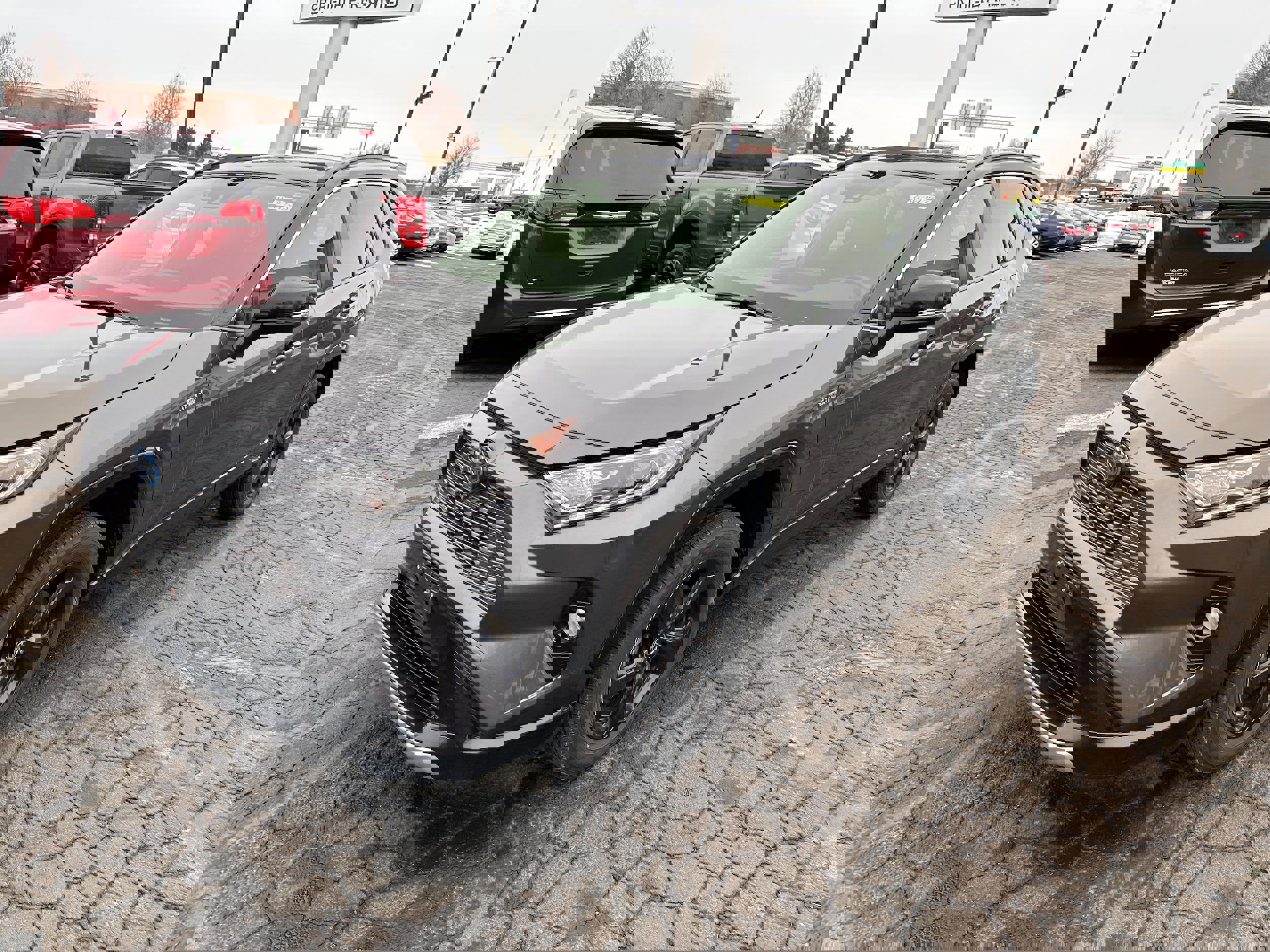 Used 2020 Toyota RAV4 XSE image 7