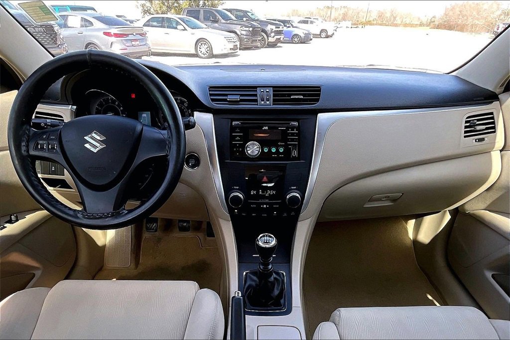Used 2011 Suzuki Kizashi S image 7