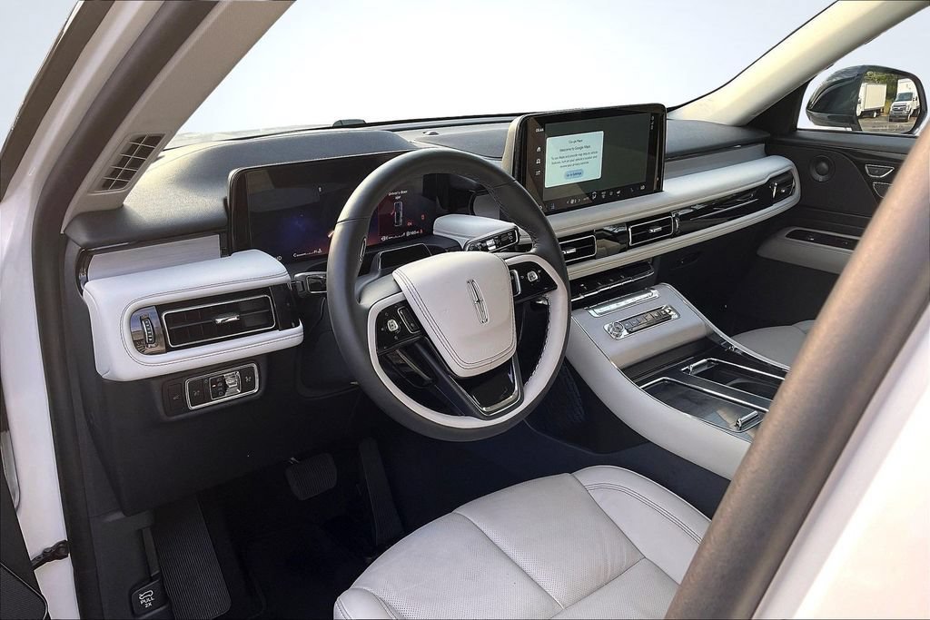 Used 2026 Lincoln Aviator Reserve RWD image 18