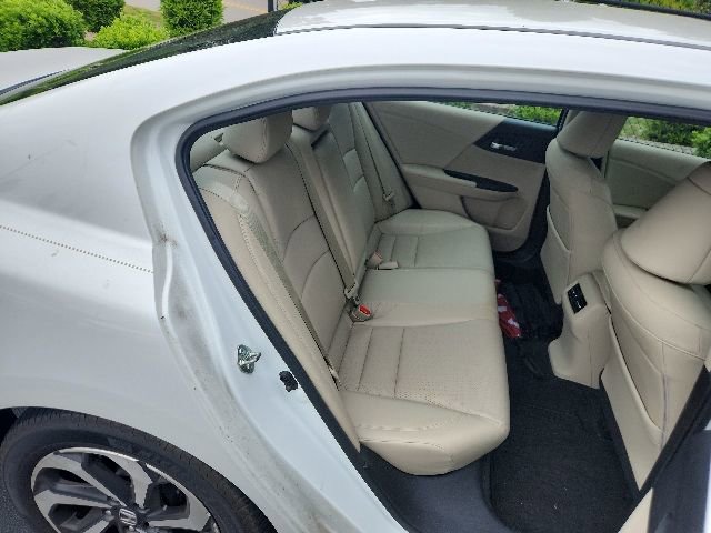 Used 2016 Honda Accord EX-L image 8