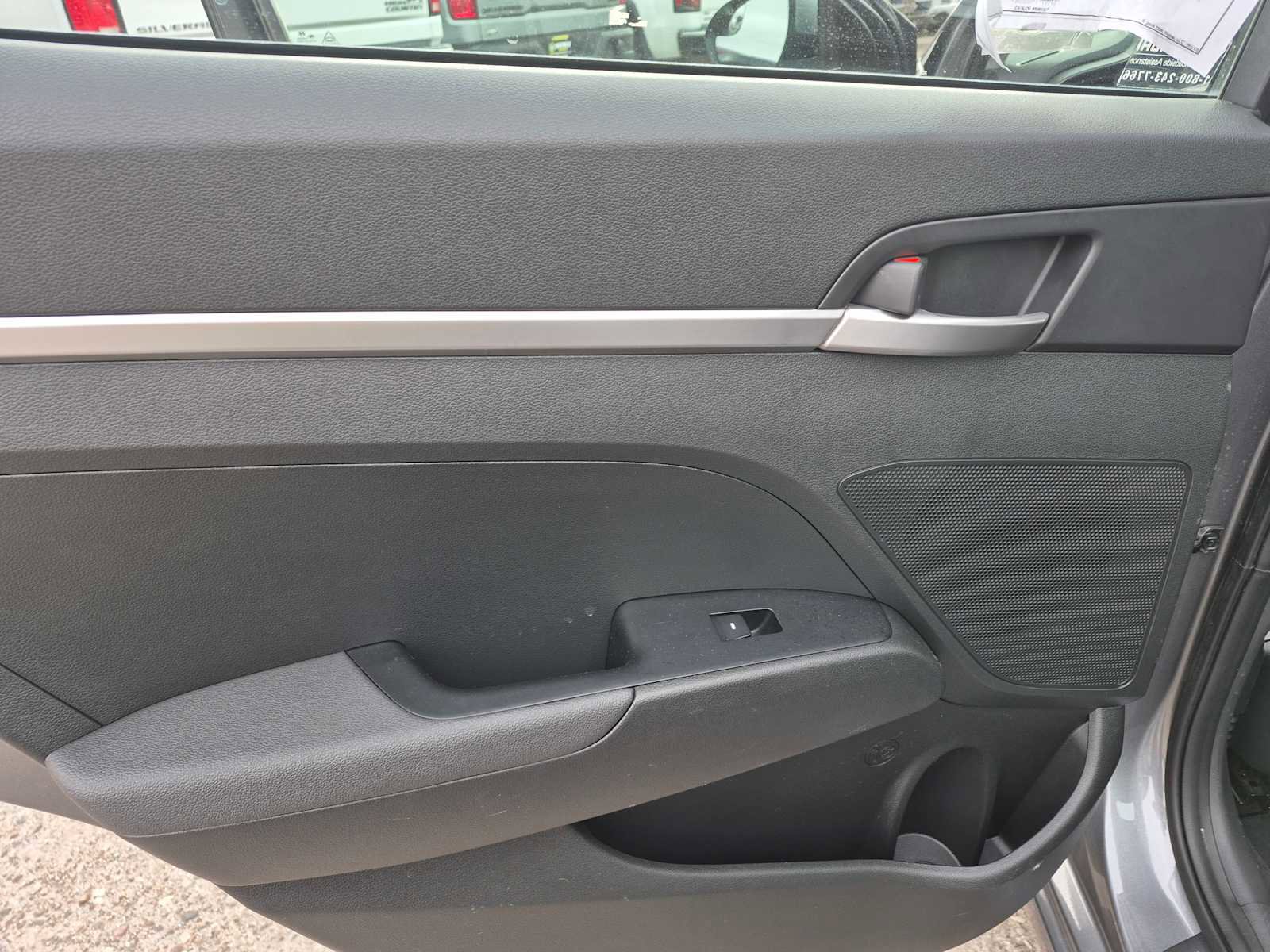 Used 2019 Hyundai Elantra SE w/ Cargo Package image 24