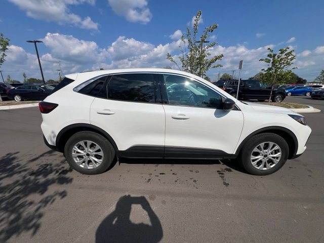 Used 2023 Ford Escape Active AWD/4WD image 4