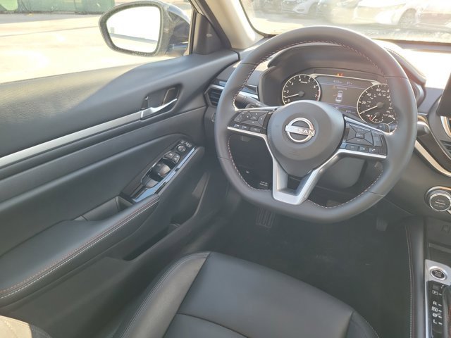 Certified 2025 Nissan Altima 2.5 SR w/ SR Premium Package image 20