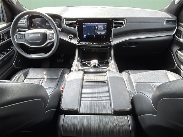 Used 2024 Jeep Wagoneer Series II w/ Flexible Seating Group image 24