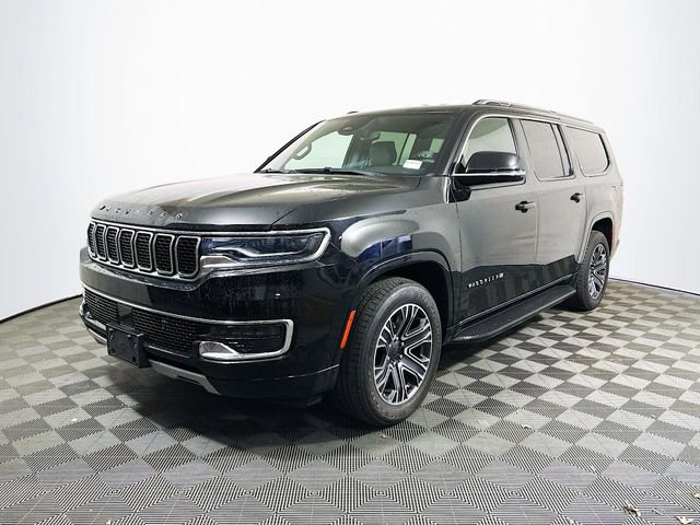 Used 2024 Jeep Wagoneer L Series II w/ Flexible Seating Group image 4