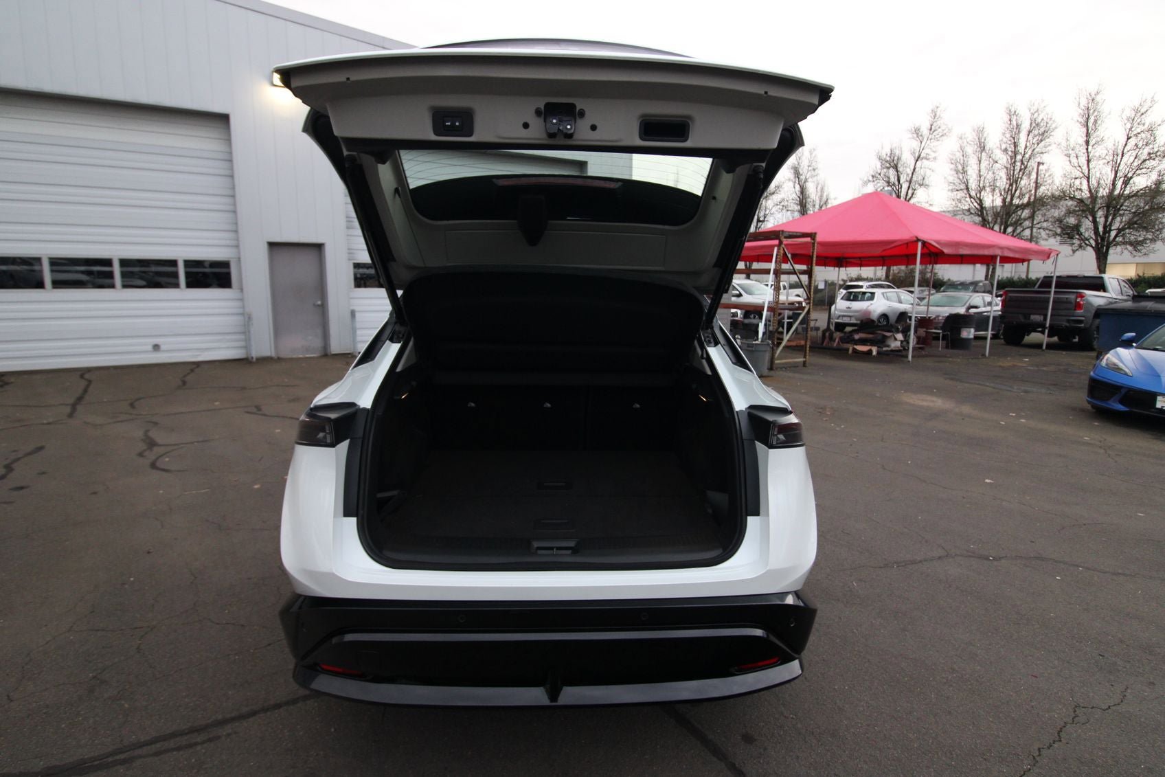 Used 2023 Nissan Ariya FWD image 18