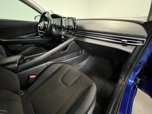 Used 2021 Hyundai Elantra SEL w/ Convenience Package FWD image 10