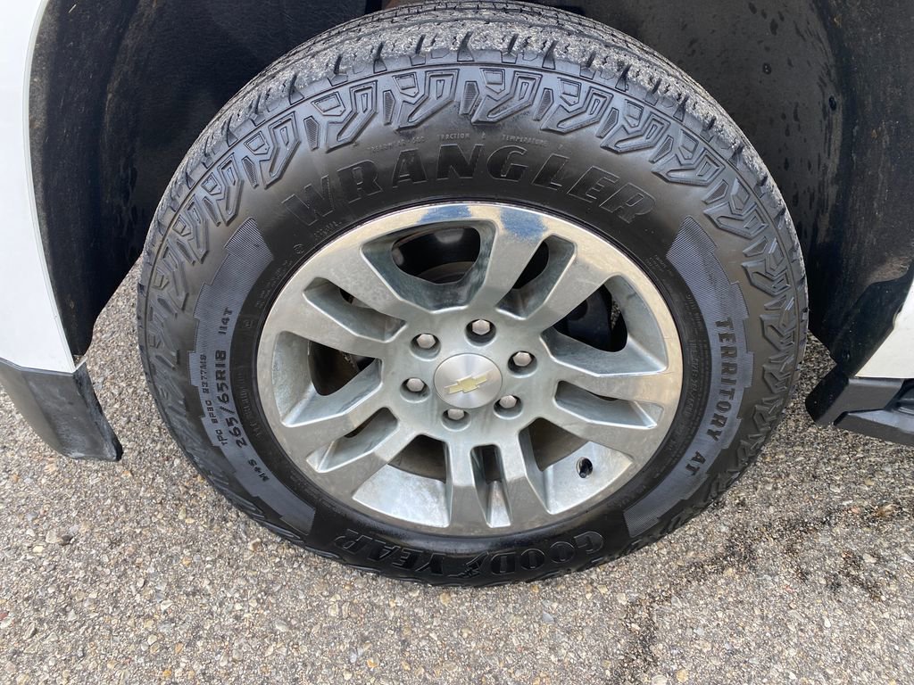 Used 2020 Chevrolet Suburban LT image 29