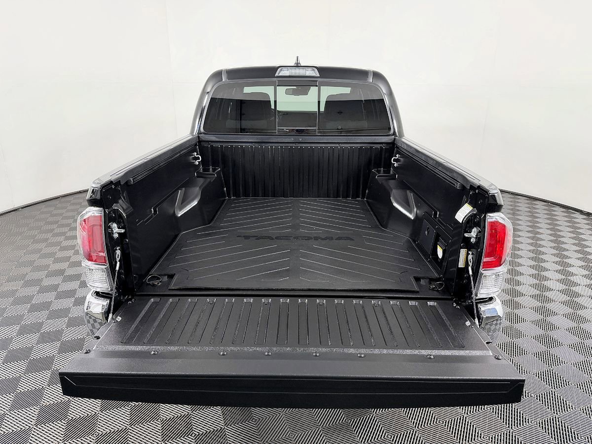 Used 2023 Toyota Tacoma TRD Off-Road AWD/4WD image 13
