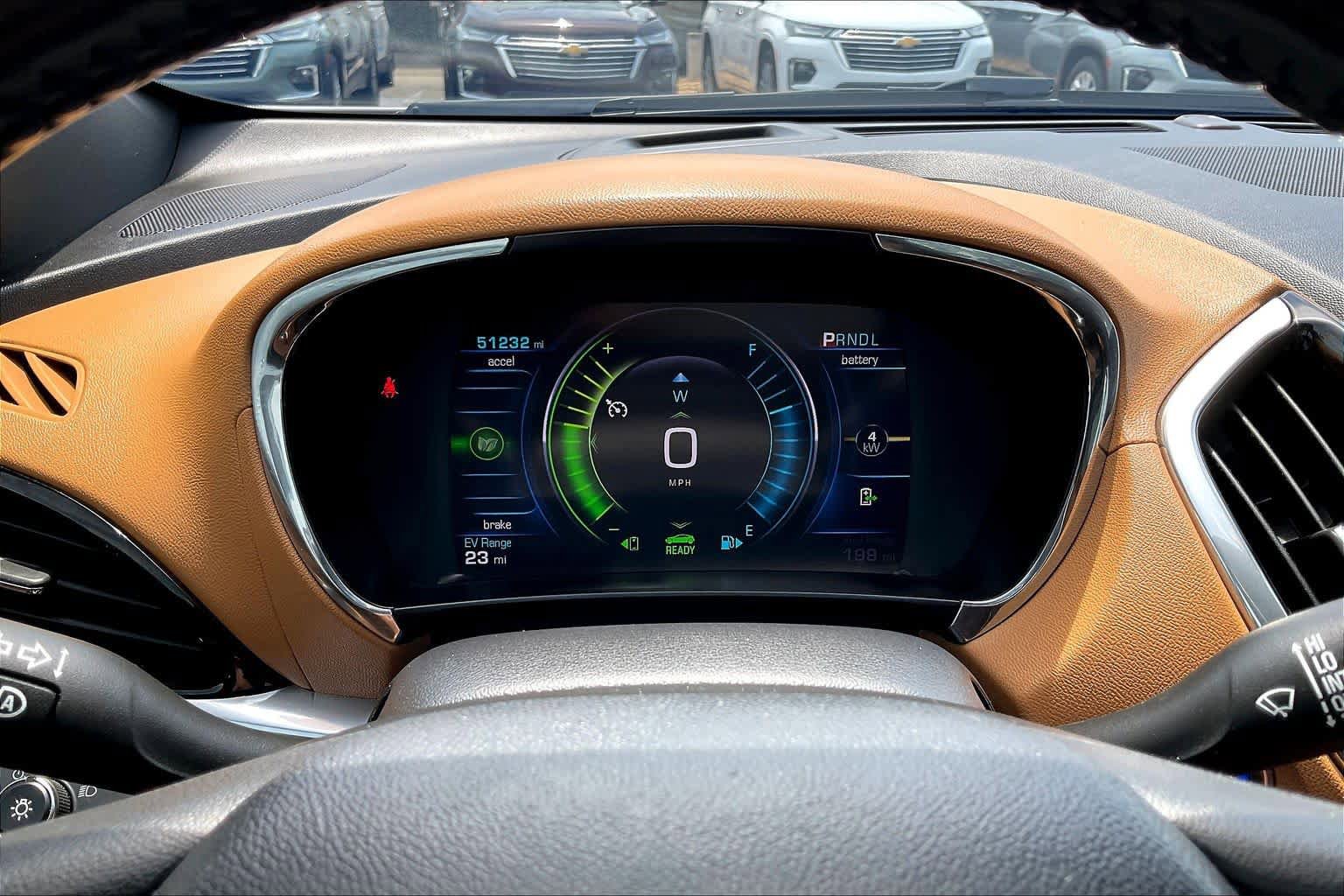 Used 2018 Chevrolet Volt Premier w/ Driver Confidence Package FWD image 20