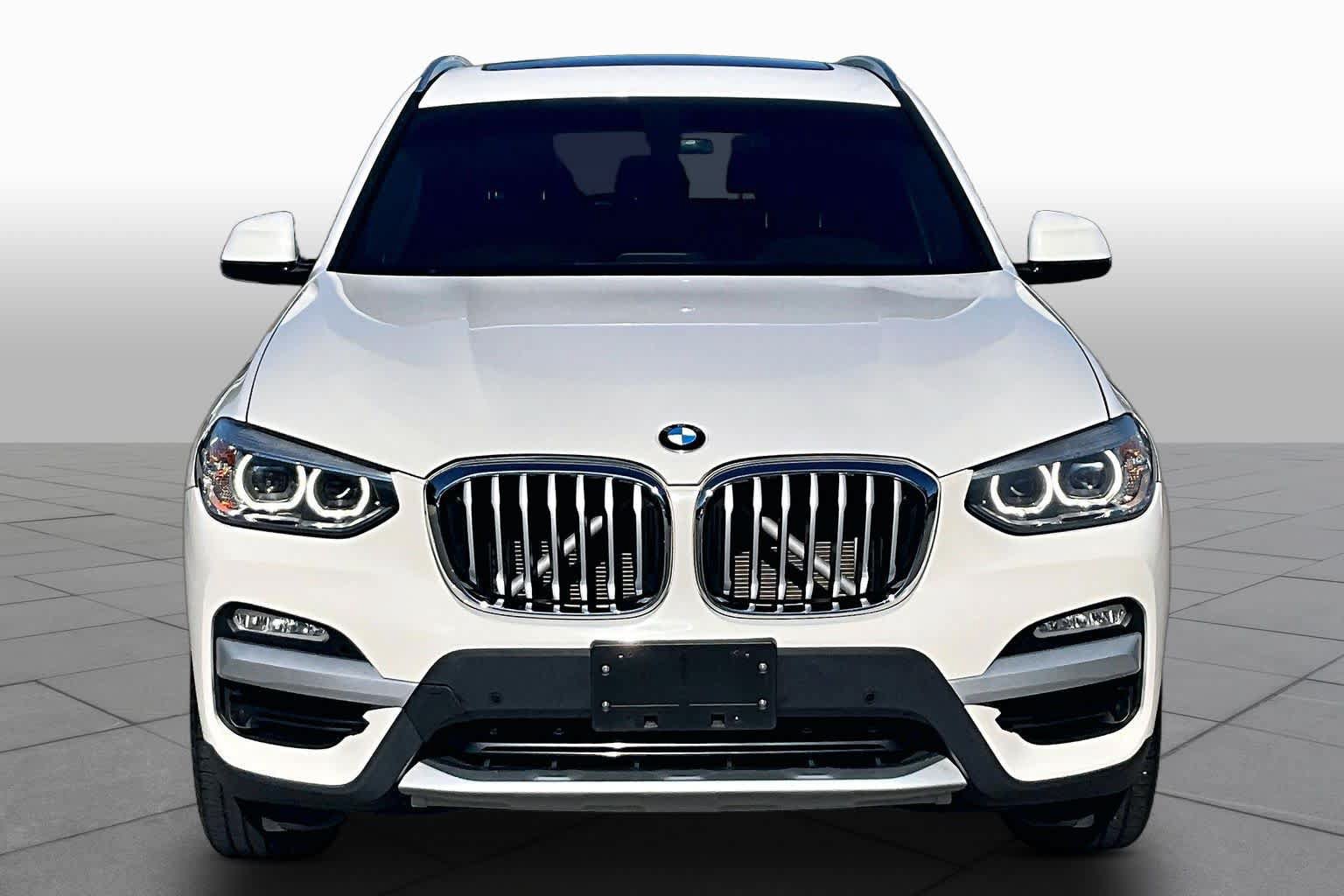Used 2018 BMW X3 xDrive30i AWD/4WD image 3