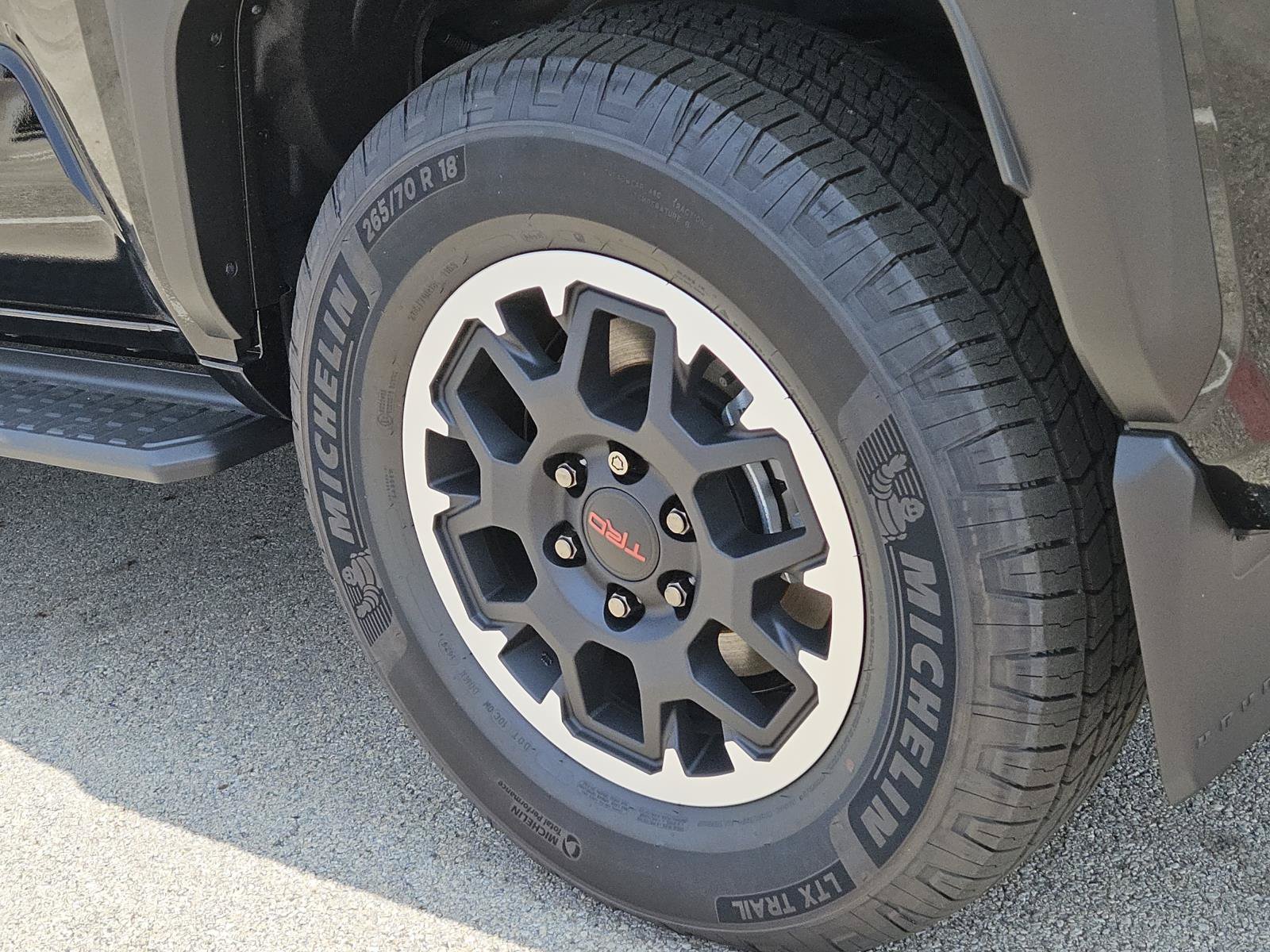 New 2026 Toyota 4Runner TRD Off-Road Premium w/ Tow Technology Package AWD/4WD image 5
