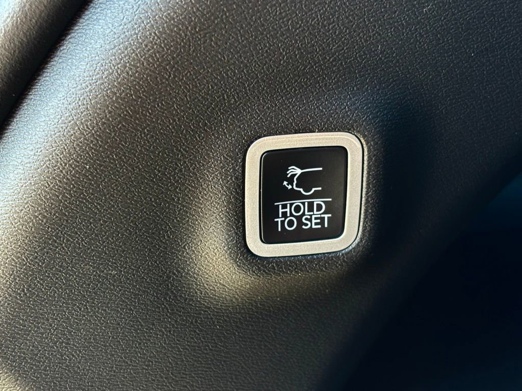 Used 2025 Jeep Wagoneer S Limited image 26