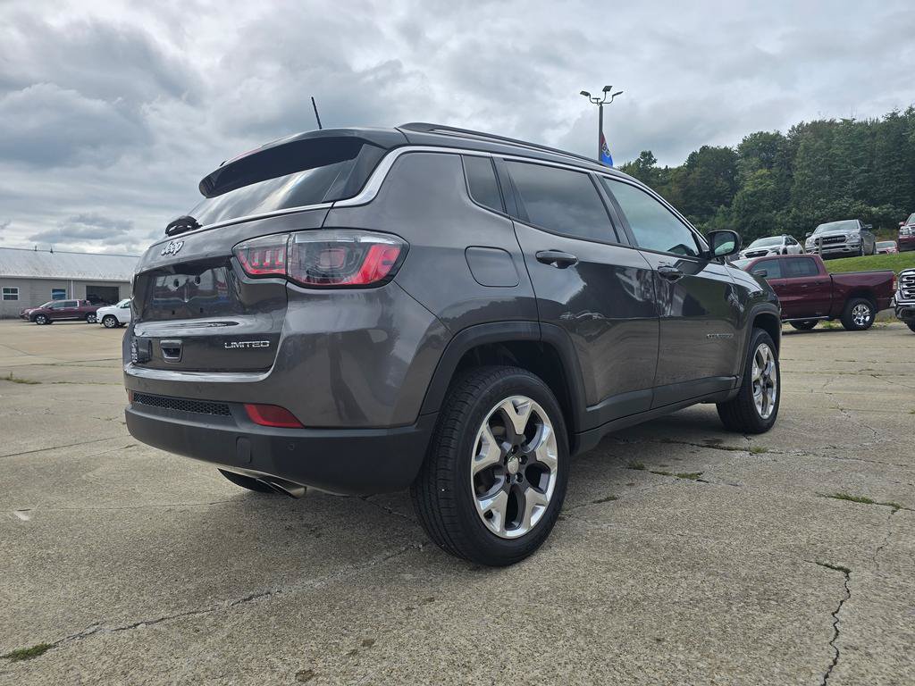 Used 2021 Jeep Compass Limited w/ Elite Interior Group AWD/4WD image 3