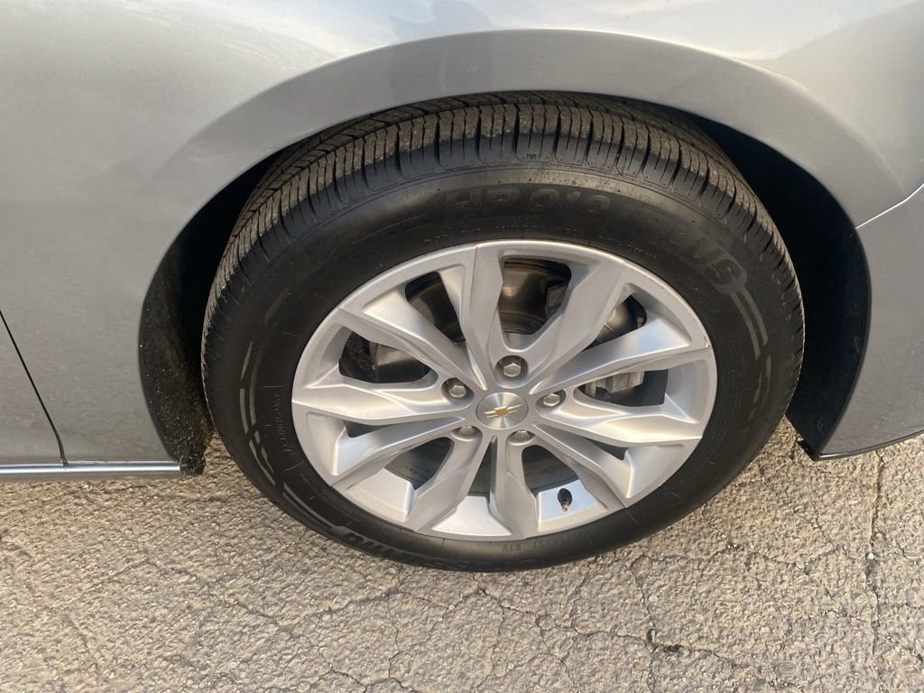 Used 2024 Chevrolet Malibu LT image 17