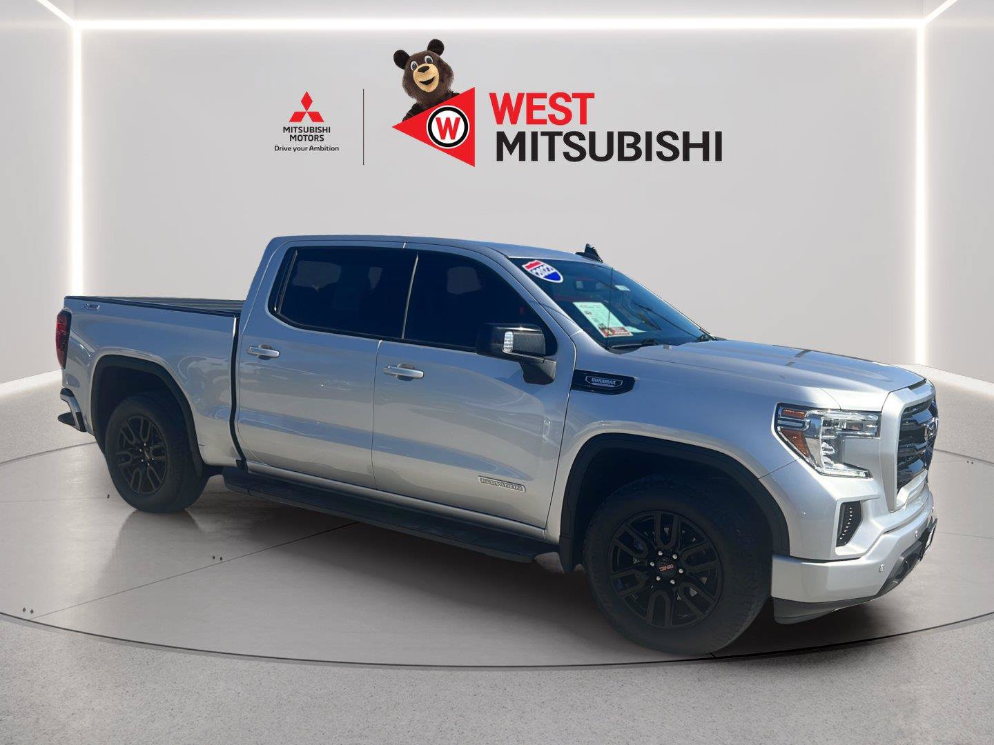 Used 2022 GMC Sierra 1500 Elevation w/ LPO, Elevation Black Package AWD/4WD image 7