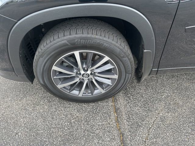 Used 2017 Toyota Highlander XLE AWD/4WD image 9