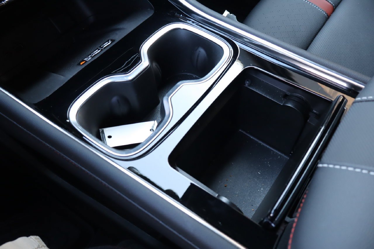Used 2026 Chevrolet Traverse RS w/ LPO, Floor Liner Package FWD image 29