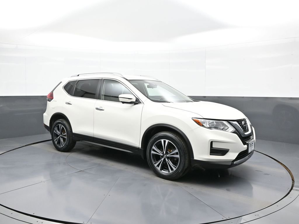 Used 2019 Nissan Rogue SV w/ Premium Package image 4