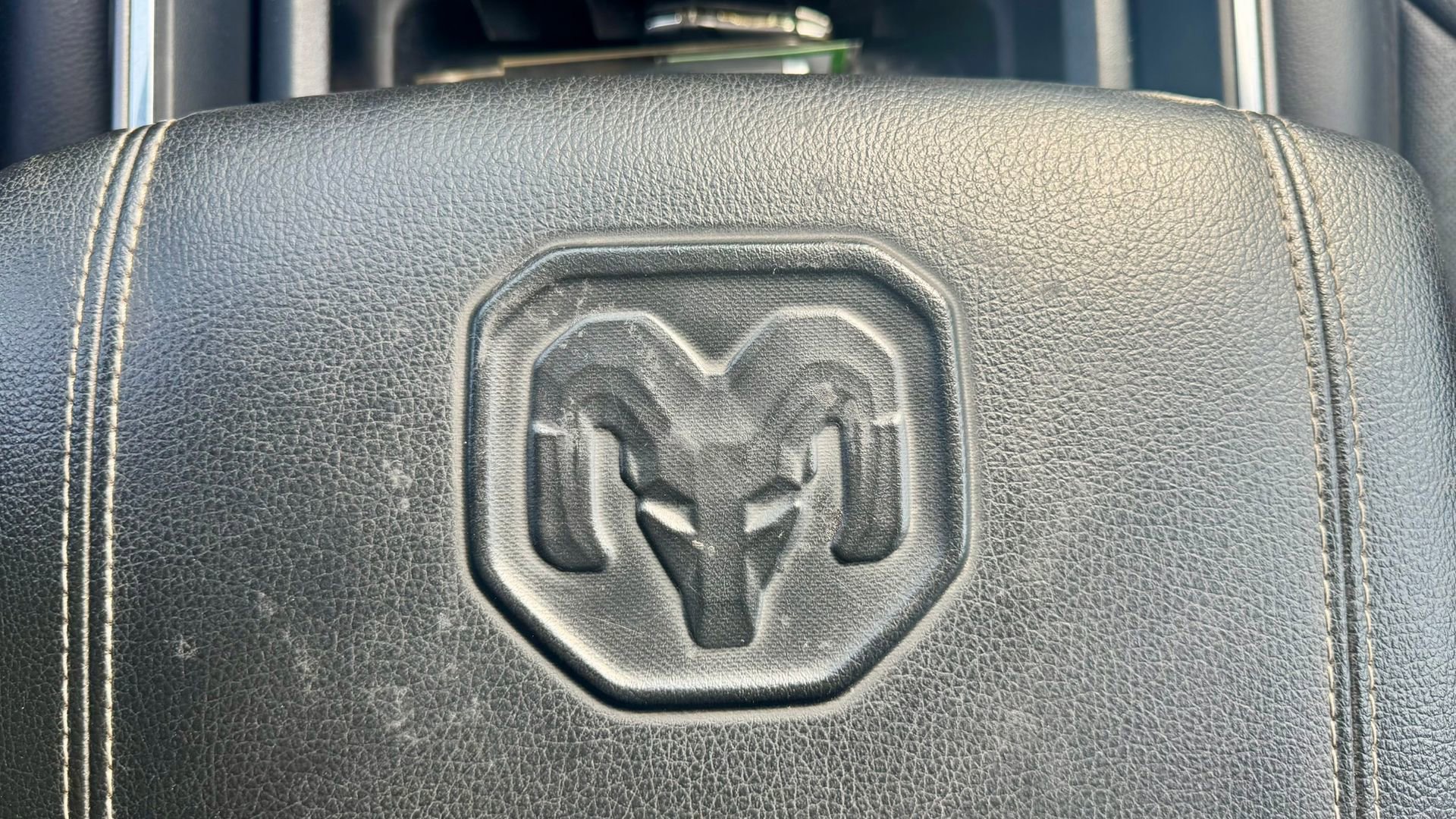 Used 2025 RAM 1500 Laramie image 30