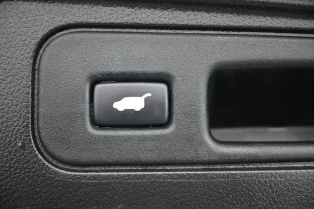 Used 2023 Honda Passport EX-L image 16