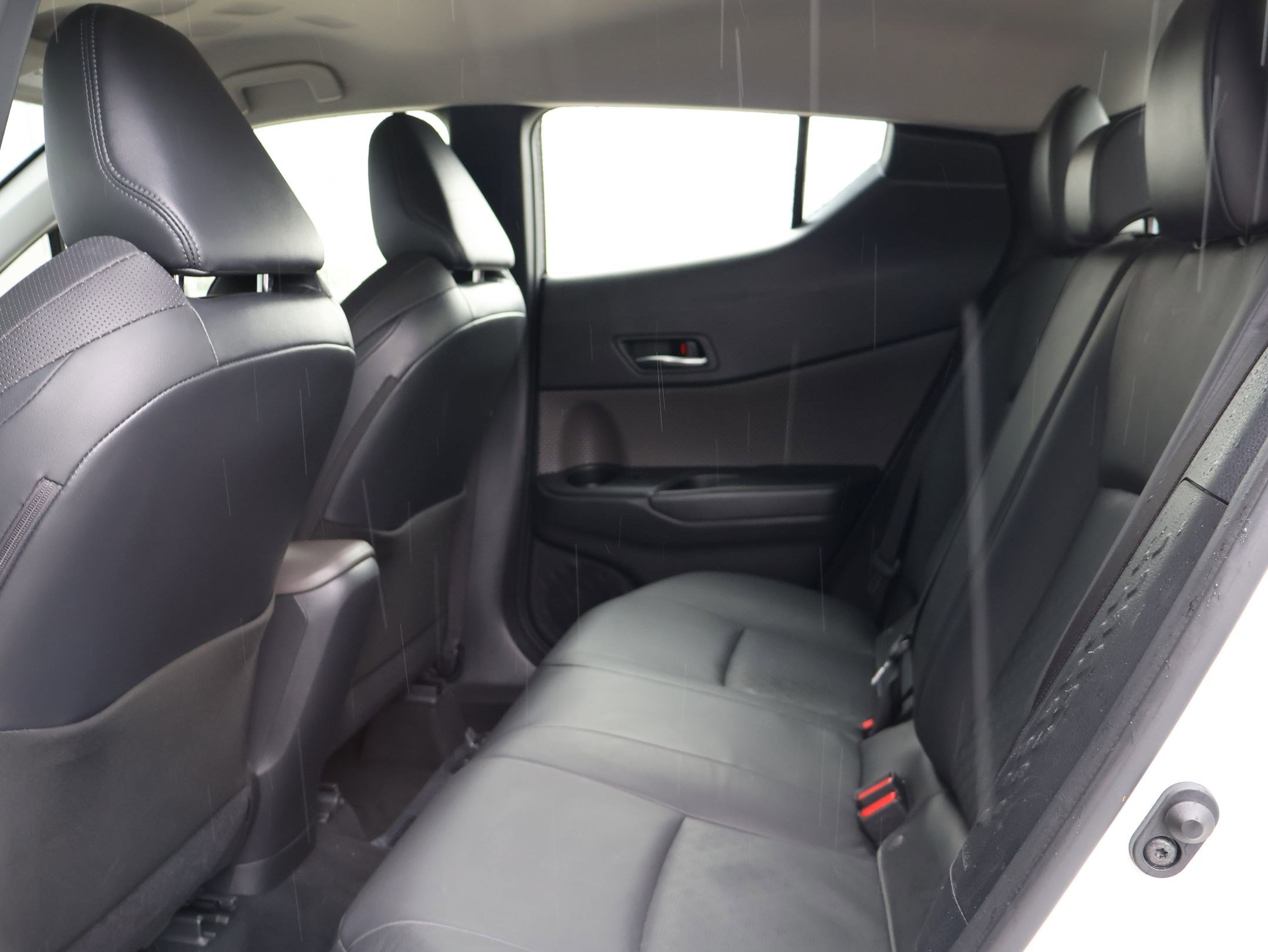 Used 2021 Toyota C-HR Limited image 24