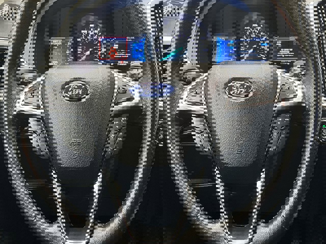 Used 2023 Ford Edge SEL w/ Convenience Package image 14