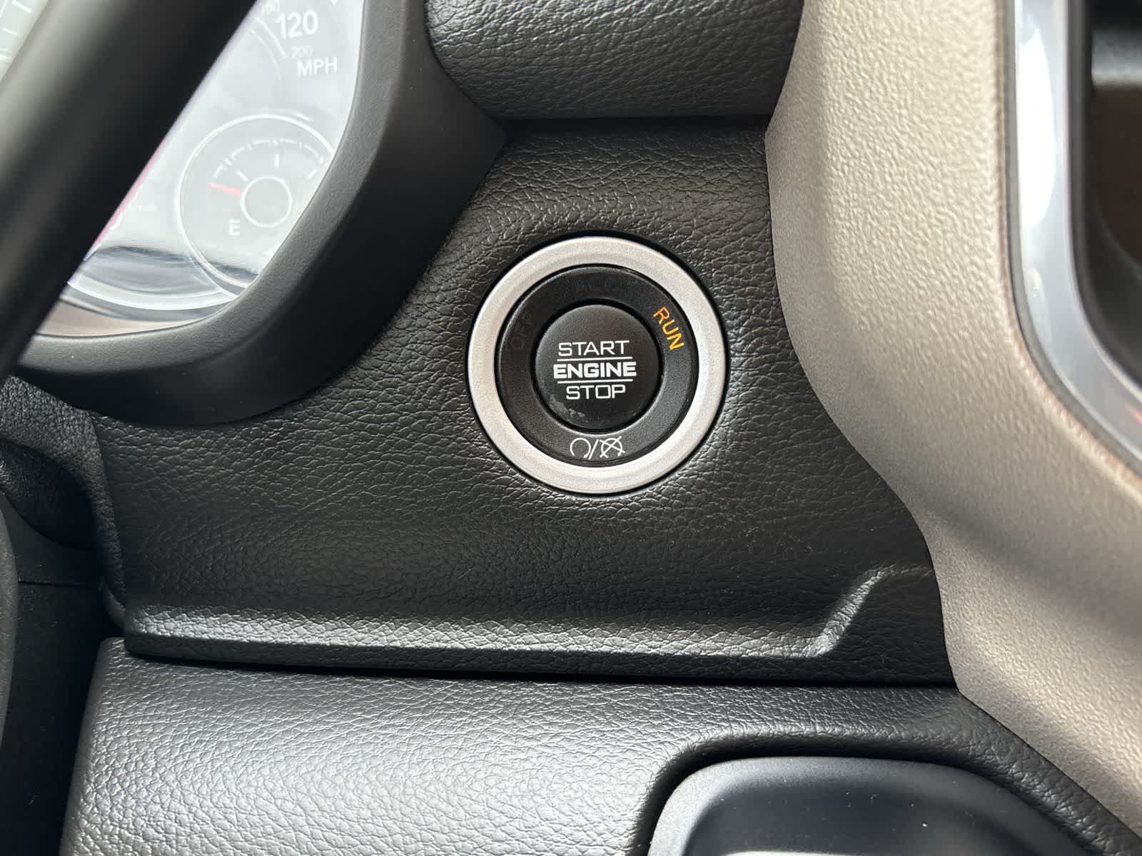 Certified 2020 RAM 3500 Laramie AWD/4WD image 28