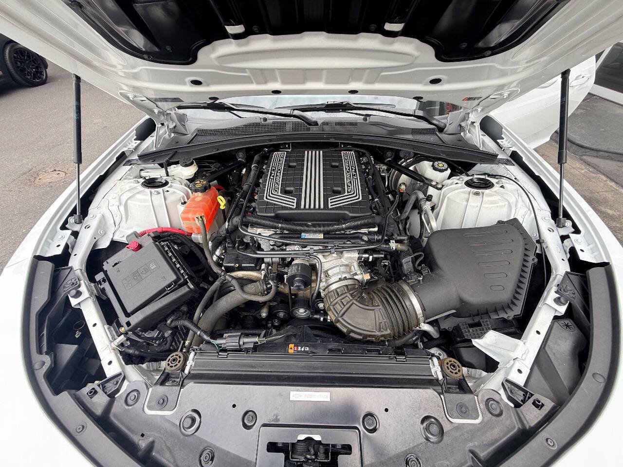 Used 2022 Chevrolet Camaro ZL1 RWD image 40
