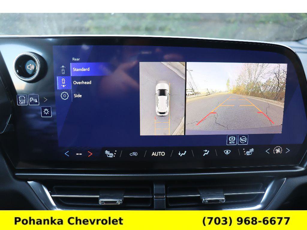 New 2026 Chevrolet Equinox EV LT w/ Comfort Package FWD image 16