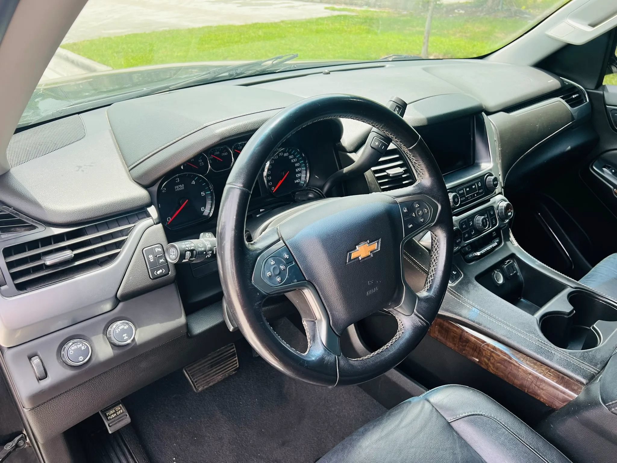 Used 2019 Chevrolet Tahoe LT AWD/4WD image 11