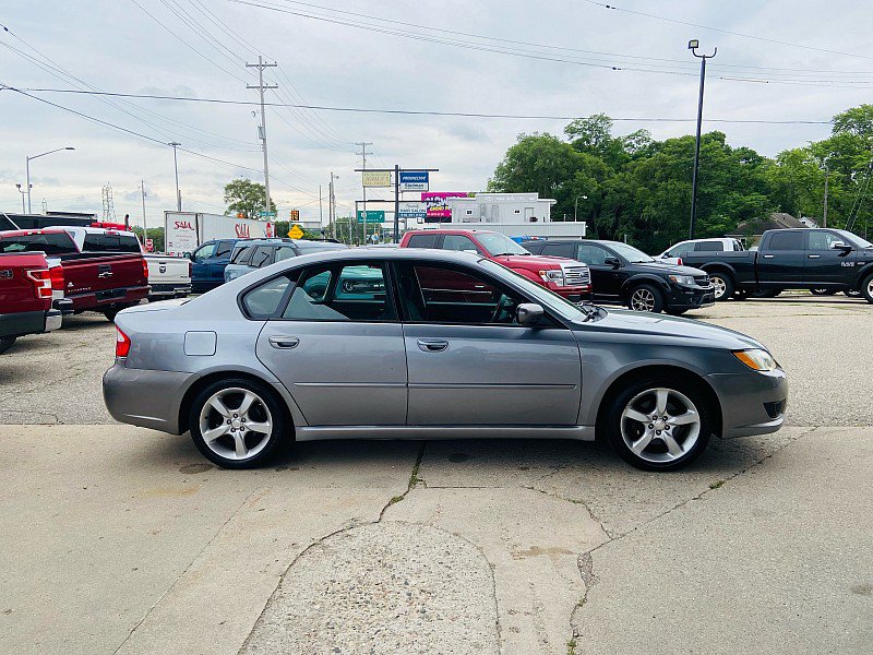 Used 2009 Subaru Legacy 2.5i Special Edition AWD/4WD image 5