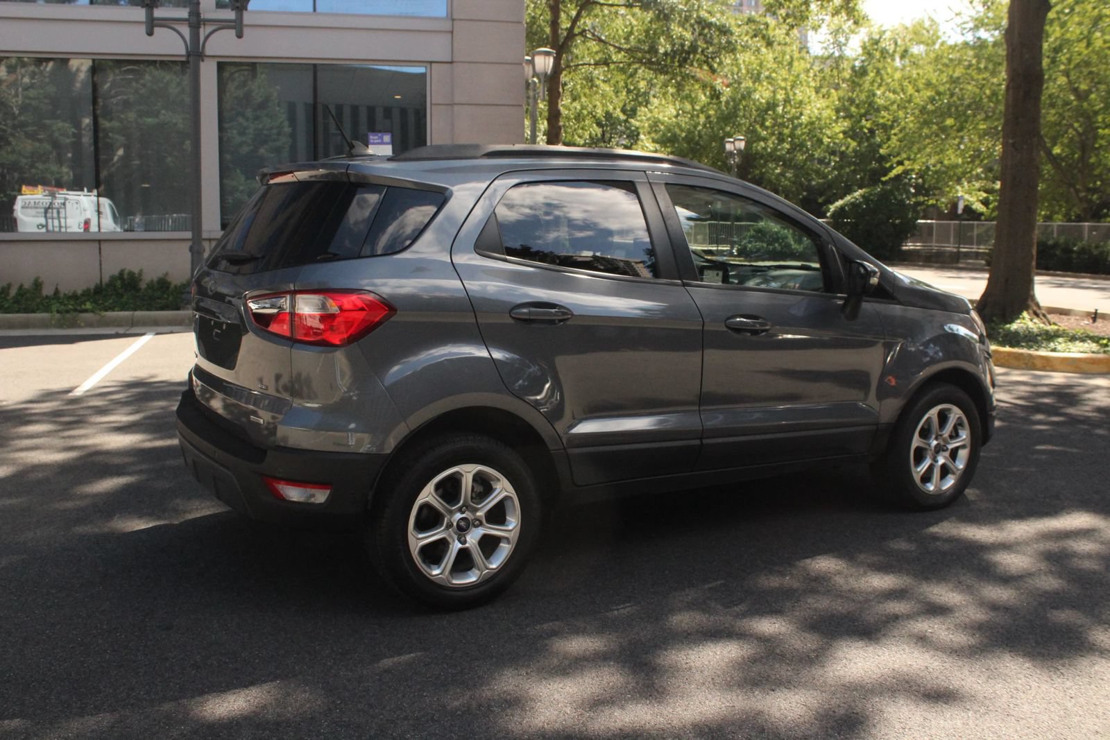 Used 2018 Ford EcoSport SE FWD image 6