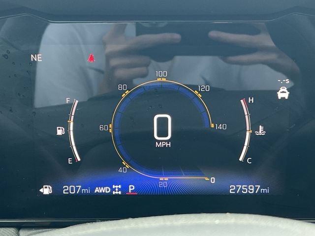 Used 2025 Chevrolet TrailBlazer LT AWD/4WD image 26